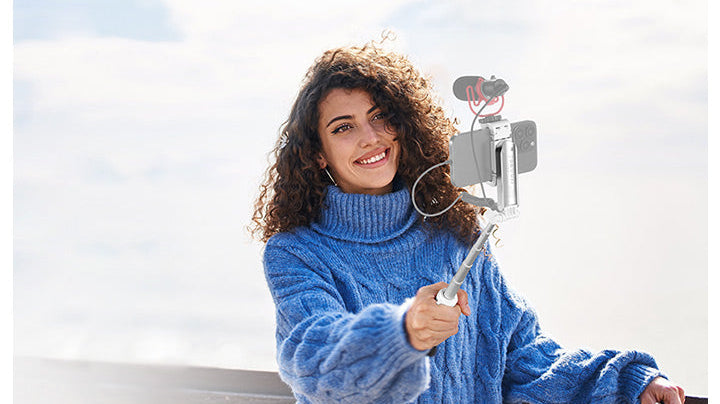 Les meilleurs perches à selfie pour les voyages et la photographie en extérieur en 2026